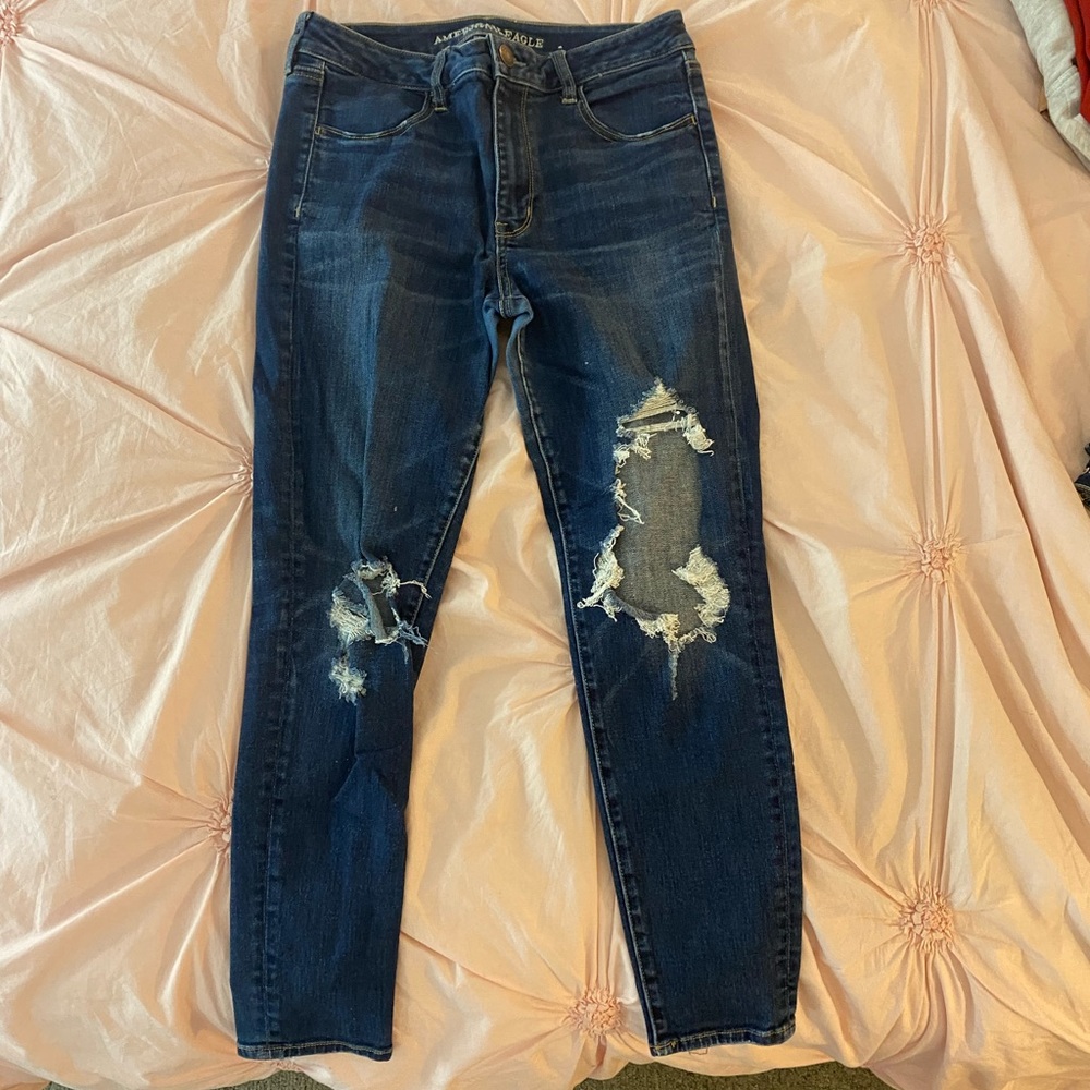 American eagle dark wash ripped jeans